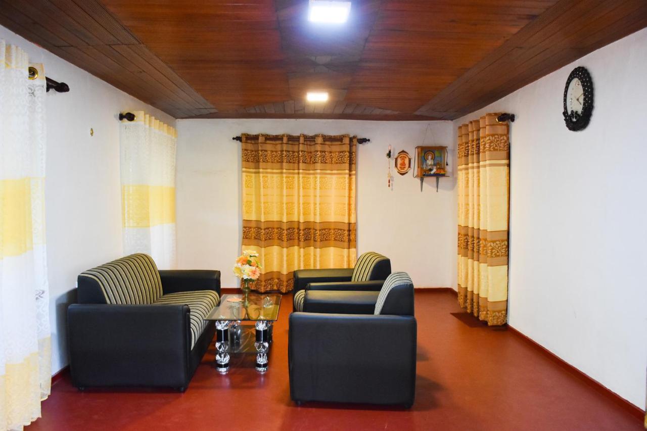 Rainforest Holiday Inn دينيايا المظهر الخارجي الصورة